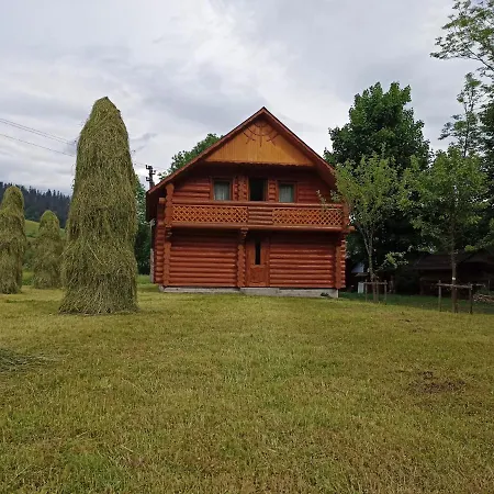 біля річки Villa *
