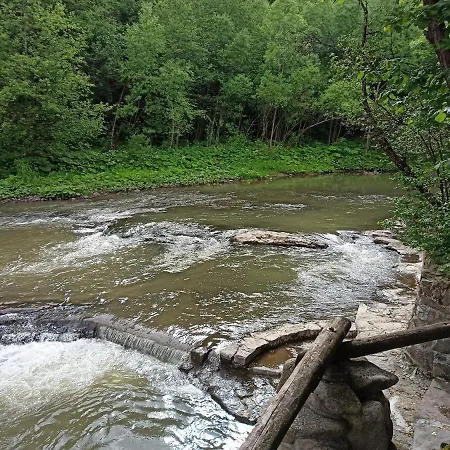 біля річки Villa Izki