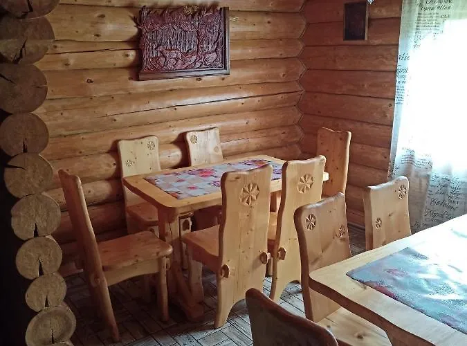 біля річки 艾兹基