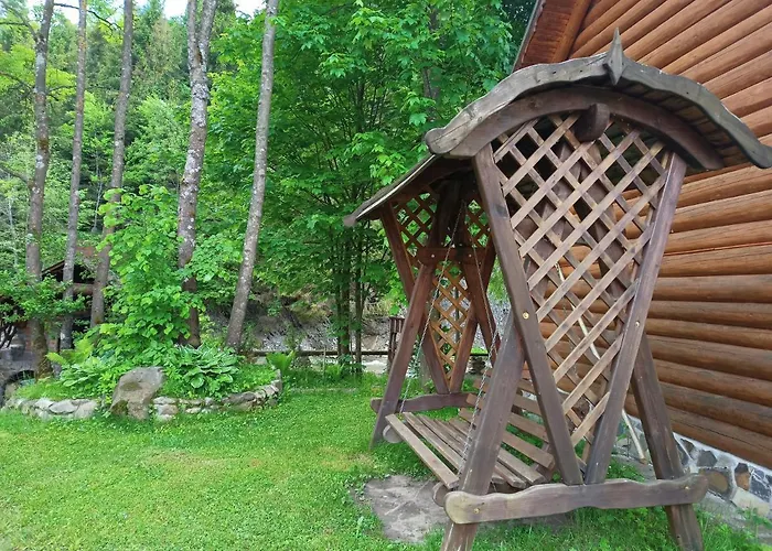 біля річки * 艾兹基